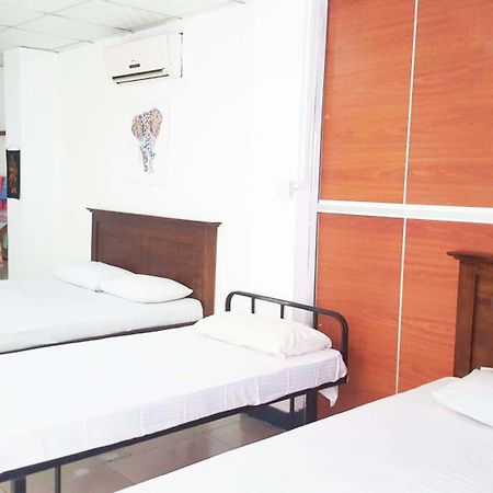 Beehive Colombo Hotell Eksteriør bilde