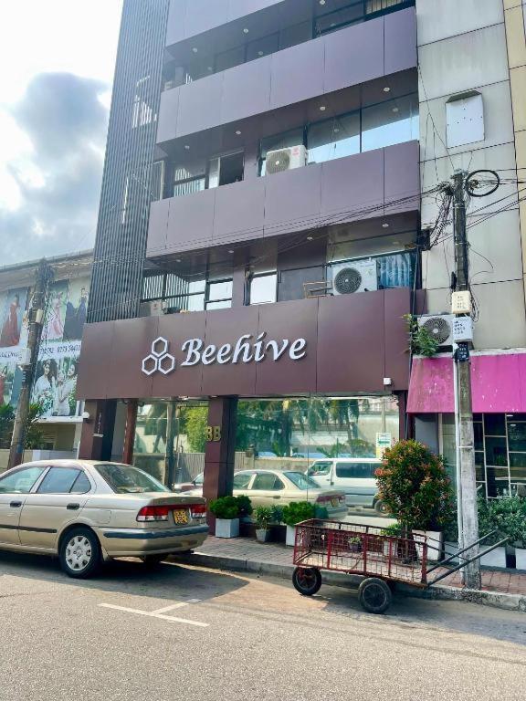 Beehive Colombo Hotell Eksteriør bilde